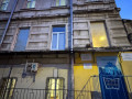 prodam-trexkomnatnuiu-kvartiru-s-remontom-v-centre-small-0