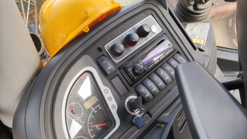 ekskavator-navantazuvac-jcb-3cx-digmaster-2011rv-1876-mg-stan-novogo-big-5