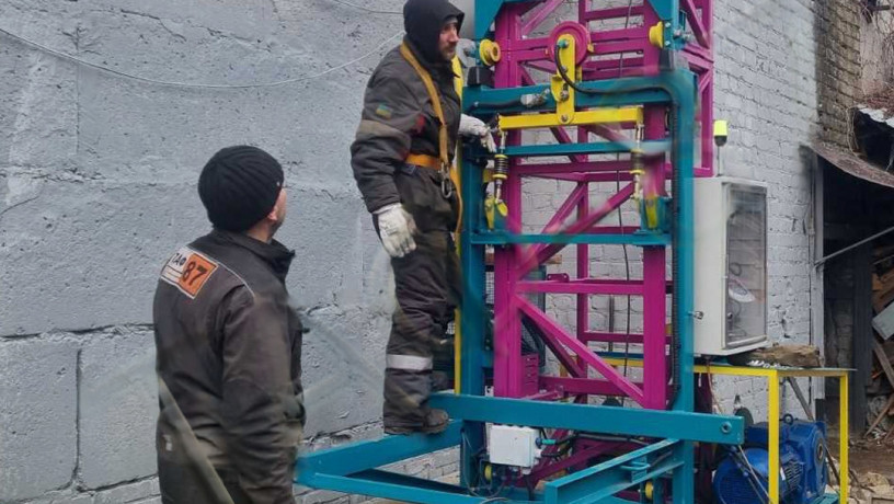 mactovyi-stroitelnyi-podieemnik-taf-lift-sobstvennoe-proizvodstvo-big-0