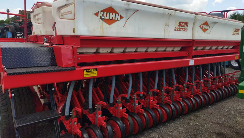 zernova-sivalka-kuhn-sdm-222729-big-6
