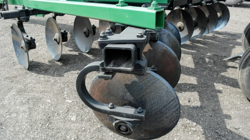 borona-diskolapova-john-deere-2700-bv-big-1