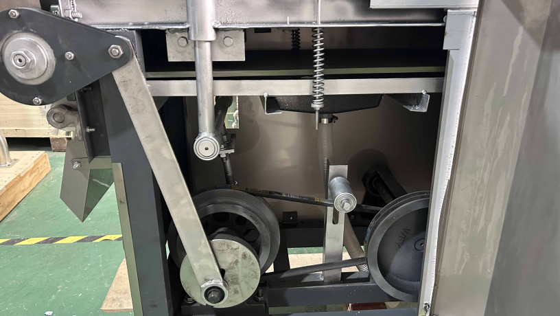 ovocerizka-narizka-slaisami-ta-kubikami-stvega-belt-cutter-gilo-h300-big-4