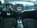 avtomobil-dodge-journey-small-5