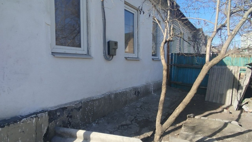prodam-poldoma-na-ul-kalinovoi-big-0