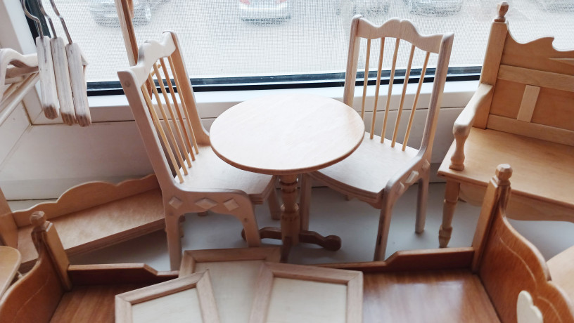 mebel-dlia-kukol-rostom-27-30-sm-tipa-barbi-big-2