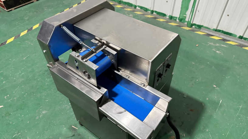 ovocerizka-dlia-narizki-zeleni-ovociv-ta-fruktiv-stvega-belt-cutter-mini-big-1