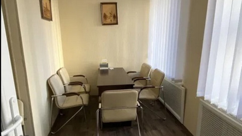 prodam-pomeshhenie-78-mkv-centr-ullazaria-globy-serova-big-3