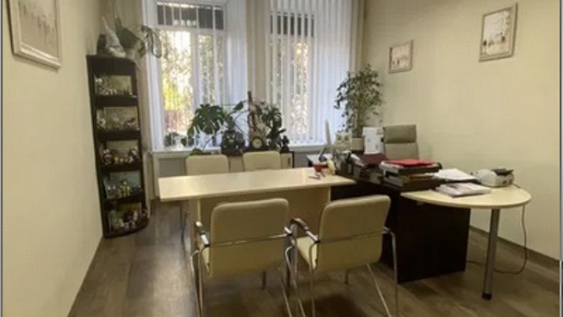 prodam-pomeshhenie-78-mkv-centr-ullazaria-globy-serova-big-5