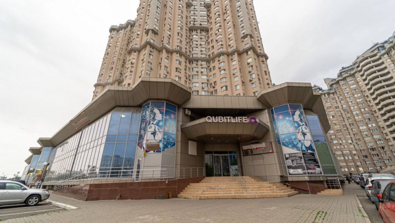 prodam-kommerciiu-711m2-na-srednefontanskoi-primorskii-raion-cudo-gorod-big-0