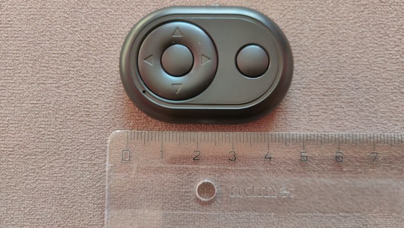 bluetooth-pult-dlia-perelistyvaniia-tik-toka-tiktok-i-fotosieemki-big-1