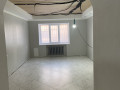 terminovo-prodaiu-nezitlove-primishhennia-v-centri-socmista-raion-rinku-small-5