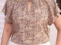 zinoca-bluza-z-v-podibnim-virizom-na-snurkax-nova-small-5