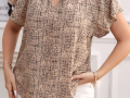 zinoca-bluza-z-v-podibnim-virizom-na-snurkax-nova-small-2