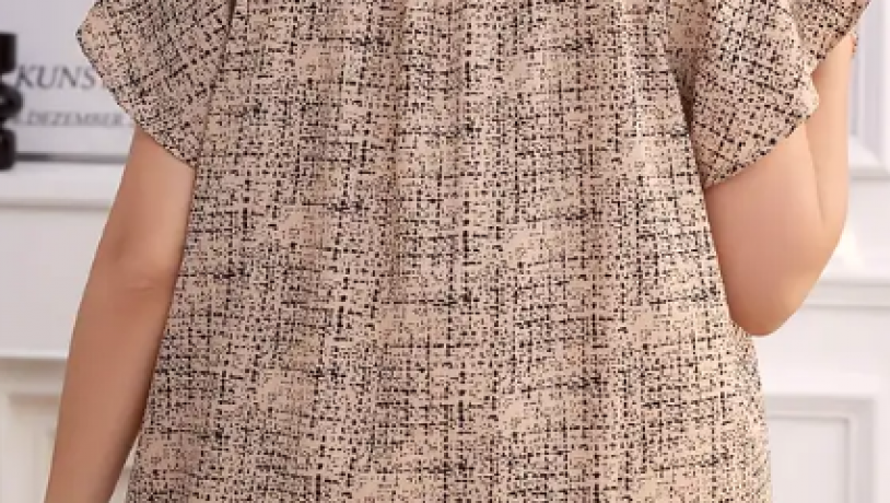 zinoca-bluza-z-v-podibnim-virizom-na-snurkax-nova-big-3