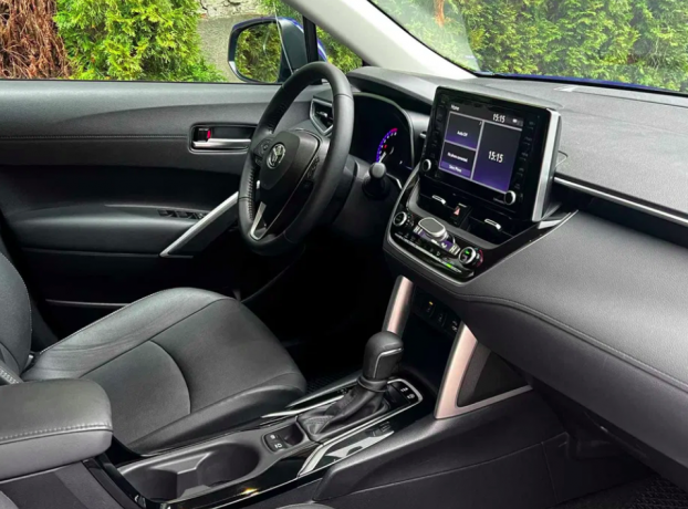 toyota-corolla-cross-xle-2022g-20-benzin-big-3