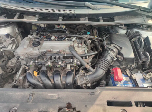 toyota-corolla-e150-big-2